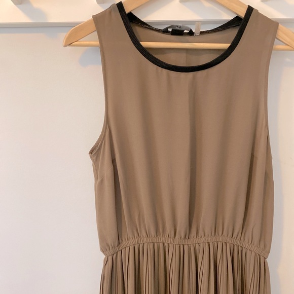 Olive green high-low dress - Picture 5 of 7